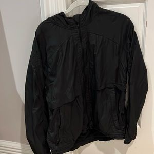 Black lululemon windbreaker in good condition